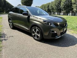 Verde scuro Usata 2019 Peugeot 3008 GT-line SUV | 14.990 € (Buon prezzo)
