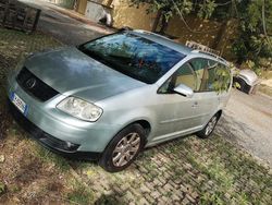 Grigio Usata 2004 VW Touran Monovolume | 2000 €