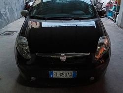 Nero Usata 2012 Fiat Grande Punto Due volumi | 4000 € (Buon prezzo)