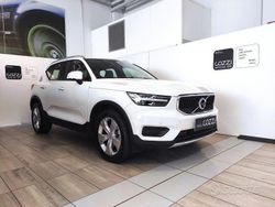 Bianco Usata 2022 Volvo XC40 Momentum SUV | 28.500 € (Cara)