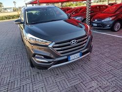 Nero Usata 2016 Hyundai Tucson Comfort SUV | 13.200 € (Cara)