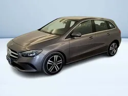 Grigio metallizzato Usata 2021 Mercedes B180 Monovolume | 23.300 € (Buon prezzo)