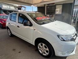 Bianco Usata 2014 Dacia Sandero Ambiance Due volumi | 2899 € (Ottimo prezzo)