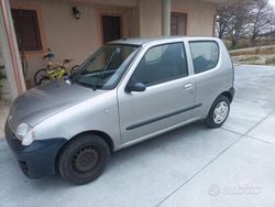 Grigio Usata 2002 Fiat 600 Due volumi | 1500 € (Buon prezzo)