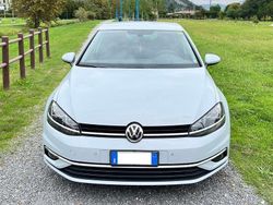 Bianco Usata 2017 VW Golf VII Executive Tre volumi | 15.500 € (Buon prezzo)