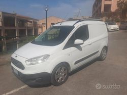 Bianco Usata 2015 Ford Transit Tre volumi | 10.900 € (Cara)