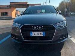 Grigio Usata 2017 Audi A3 Design Tre volumi | 13.000 € (Ottimo prezzo)