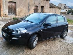 Nero Usata 2014 Fiat Punto Tre volumi | 4400 € (Cara)