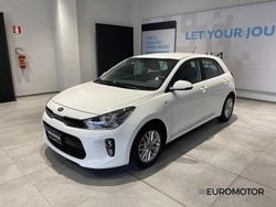 Bianco Usata 2020 Kia Rio Due volumi | 11.200 € (Buon prezzo)