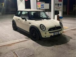 Bianco Usata 2006 Mini One D Due volumi | 4000 € (Buon prezzo)