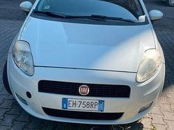 Bianco Usata 2011 Fiat Grande Punto Due volumi | 3000 € (Buon prezzo)