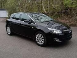 Nero Usata 2008 Opel Astra Club Tre volumi | 2000 € (Ottimo prezzo)