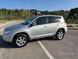 Grigio Usata 2008 Toyota RAV4 SUV | 6000 € (Buon prezzo)