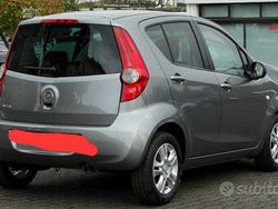 Grigio Usata 2011 Opel Agila Due volumi | 6500 € (Molto cara)