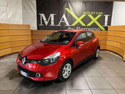 Rosso Usata 2015 Renault Clio IV Zen Tre volumi | 6700 € (Buon prezzo)