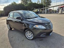 Usata 2012 Lancia Ypsilon Silver Due volumi | 5800 € (Buon prezzo)