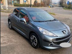 Grigio Usata 2007 Peugeot 207 Tre volumi | 1300 € (Super prezzo)