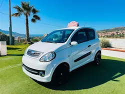 Bianco Usata 2010 Microcar M.Go Due volumi | 5000 €