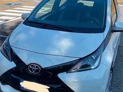 Bianco Usata 2017 Toyota Aygo Due volumi | 9400 € (Cara)