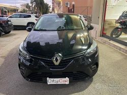 Nero Usata 2020 Renault Clio V Zen Tre volumi | 11.900 € (Molto cara)