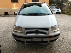 Usata 2003 VW Sharan Monovolume | 3000 €