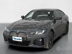 Grigio Nuova 2025 BMW i4 Sport Line Tre volumi | 55.085 € (Buon prezzo)