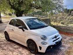 Bianco Usata 2024 Abarth 695 Due volumi | 27.000 € (Ottimo prezzo)