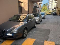Grigio Usata 2004 Alfa Romeo 147 Due volumi | 600 € (Super prezzo)