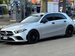 Grigio Usata 2019 Mercedes A180 Tre volumi | 20.000 € (Ottimo prezzo)