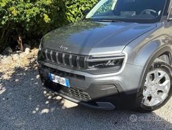 Grigio Usata 2024 Jeep Avenger Altitude SUV | 22.000 € (Buon prezzo)