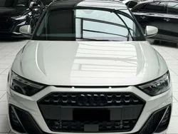 Grigio Usata 2023 Audi A1 S-line plus Due volumi | 20.920 € (Super prezzo)