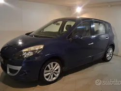 Blu Usata 2009 Renault Scénic III Dynamique Monovolume | 3190 €
