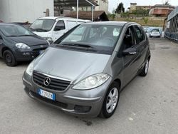 Grigio Usata 2004 Mercedes A180 Elegance Tre volumi | 800 € (Super prezzo)