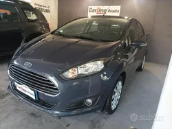 Blu Usata 2015 Ford Fiesta Due volumi | 5400 € (Buon prezzo)