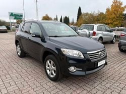 Nero Usata 2010 Toyota RAV4 SUV | 7500 € (Buon prezzo)