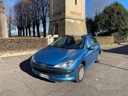 Blu Usata 1999 Peugeot 206 Tre volumi | 1500 € (Buon prezzo)