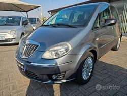 Grigio Usata 2011 Lancia Musa Monovolume | 3990 € (Buon prezzo)