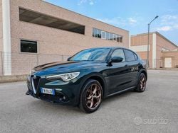 Verde Usata 2018 Alfa Romeo Stelvio Super SUV | 18.999 € (Buon prezzo)
