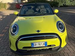 Giallo Usata 2023 Mini Cooper Cabriolet Classic Cabrio | 29.000 € (Buon prezzo)