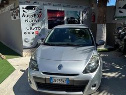 Argento Usata 2009 Renault Clio II Luxe Tre volumi | 1990 € (Super prezzo)