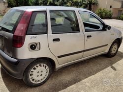 Grigio Usata 1999 Fiat Punto Star Due volumi | 1000 €