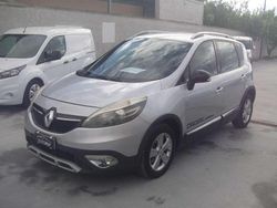 Grigio Usata 2013 Renault Scénic III XMOD Monovolume | 5200 € (Buon prezzo)