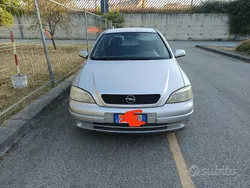 Usata 2002 Opel Astra Tre volumi | 1500 € (Buon prezzo)