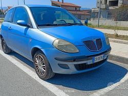 Usata 2004 Lancia Ypsilon Due volumi | 2600 € (Buon prezzo)