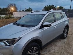 Grigio Usata 2016 Toyota RAV4 Tre volumi | 13.000 € (Buon prezzo)