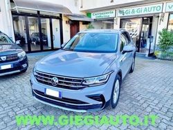 Dolphin grey metallizzato Usata 2021 VW Tiguan Elegance SUV | 27.800 € (Cara)