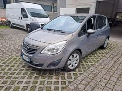 Grigio Usata 2011 Opel Meriva Cosmo Monovolume | 3890 € (Buon prezzo)