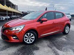 Arancione Usata 2020 Renault Clio V Business Tre volumi | 11.990 € (Buon prezzo)