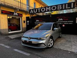 Grigio Usata 2020 VW Golf VIII Life Tre volumi | 15.999 € (Buon prezzo)