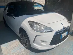 Bianco Usata 2010 DS Automobiles DS3 Sport Chic Tre volumi | 4500 € (Molto cara)